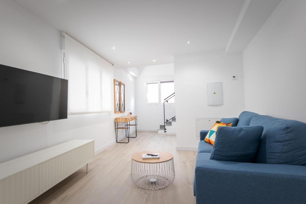 Apartamentos Soria Suites Buitenkant foto