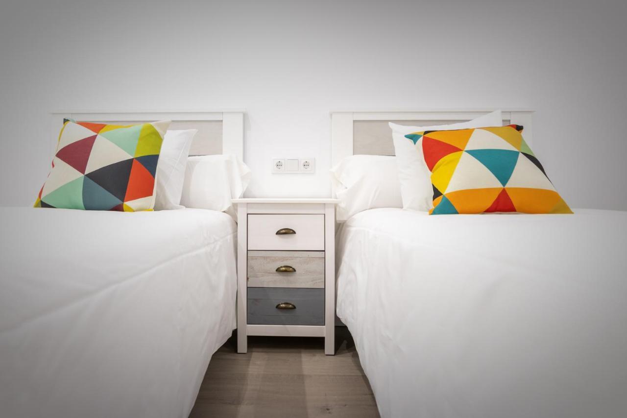 Apartamentos Soria Suites Buitenkant foto